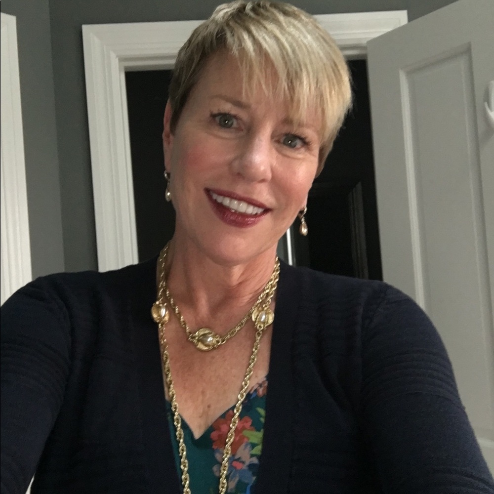 Meet your Posher, Eileen